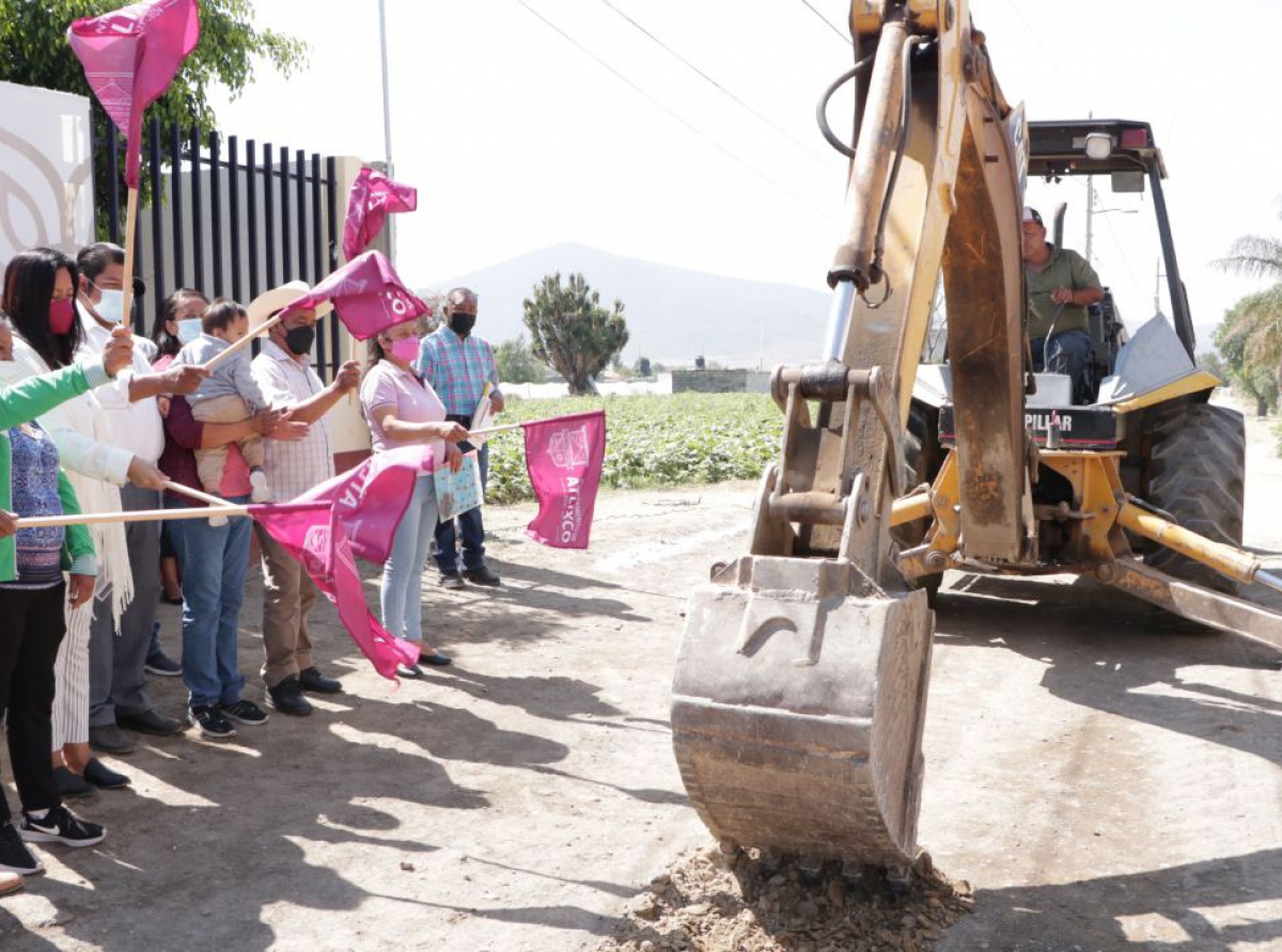 Se inicia obra de adoquinamiento en Santo Domingo Atoyatempan