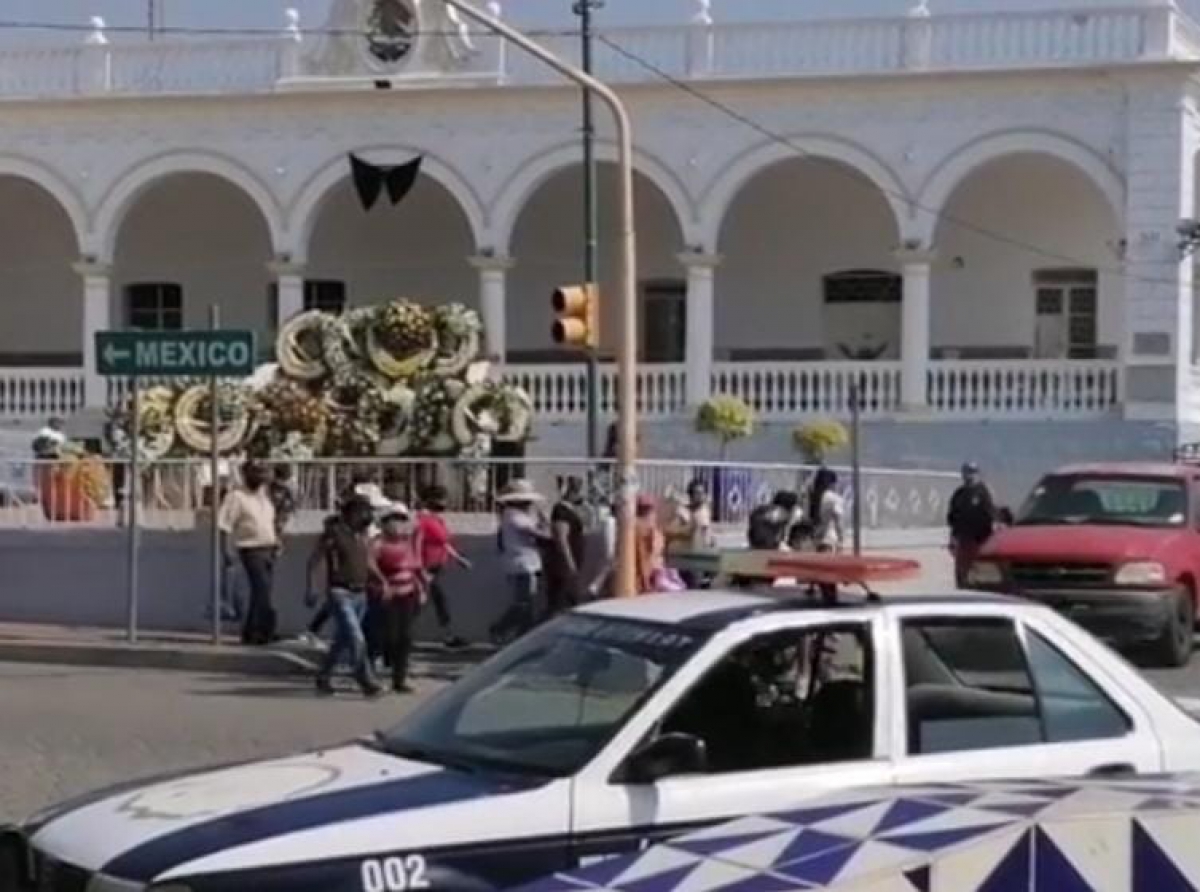 Piden conocer el paradero y estado de los policías detenidos de Acatlán 