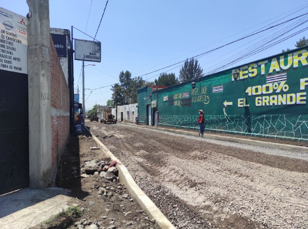 Dignificación de calle en la Colonia Altavista.