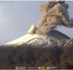 Muere una mujer y un hombre está grave al intentar llegar al cráter del volcán Popocatépetl.