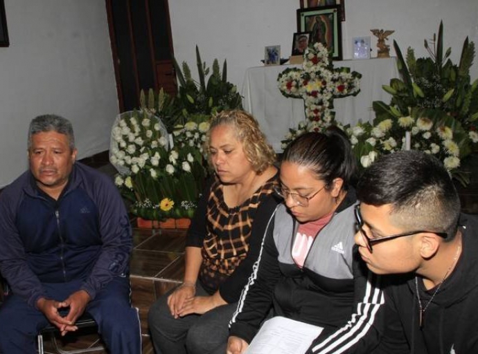 Una maestra orilló al suicidio a estudiante en Puebla.