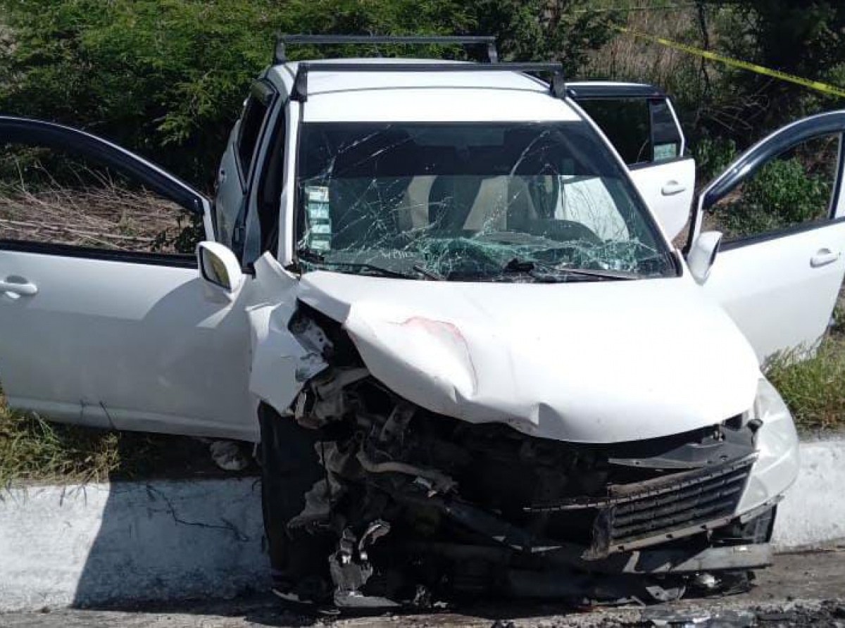 Niño muere en aparatoso accidente en carretera de Izúcar 