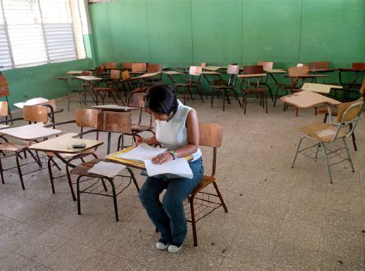 Durante pandemia al menos 13 mil estudiantes dejaron la escuela  en Puebla