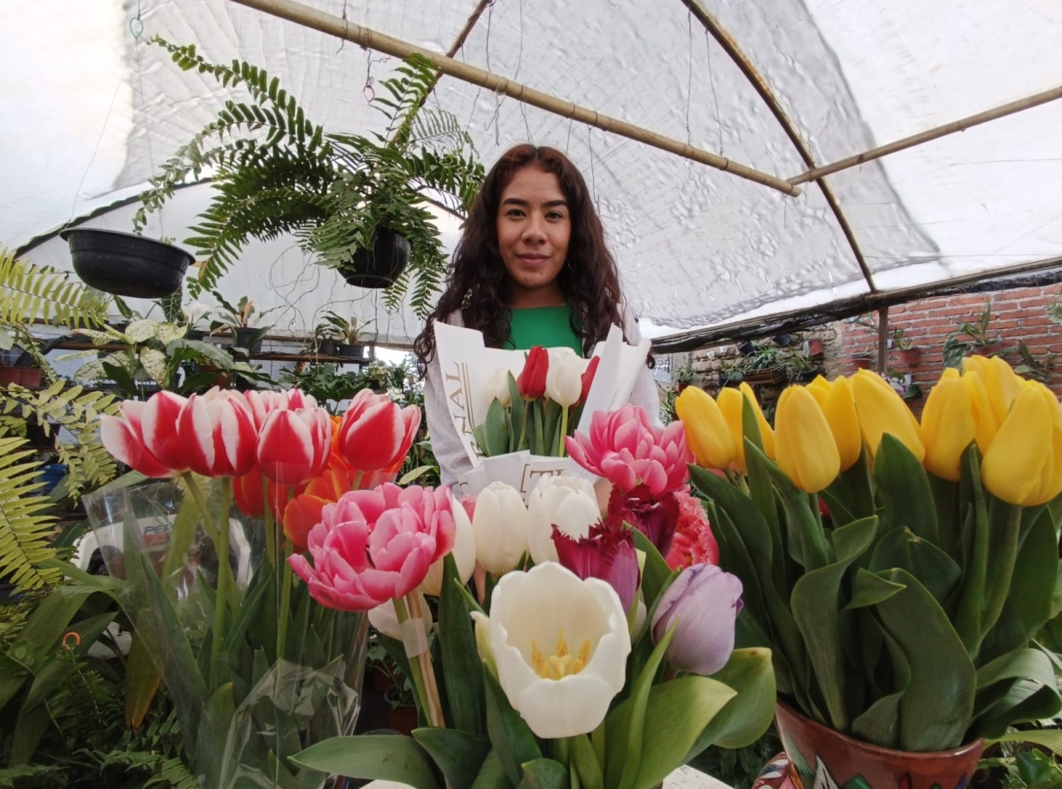 Zuri, joven mujer emprende con Tulipanes