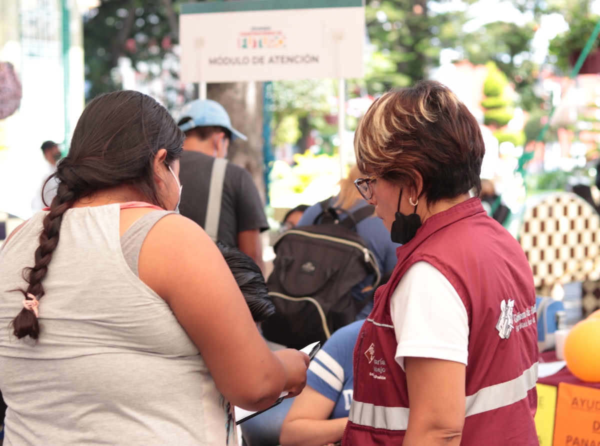 Promueve gobierno de Puebla empleo para mujeres de Atlixco