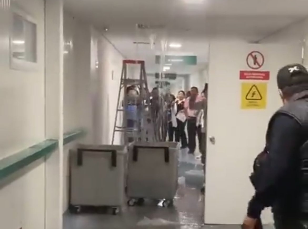 Hospital IMSS de Cuautlancingo se inunda, justifican con limpieza 