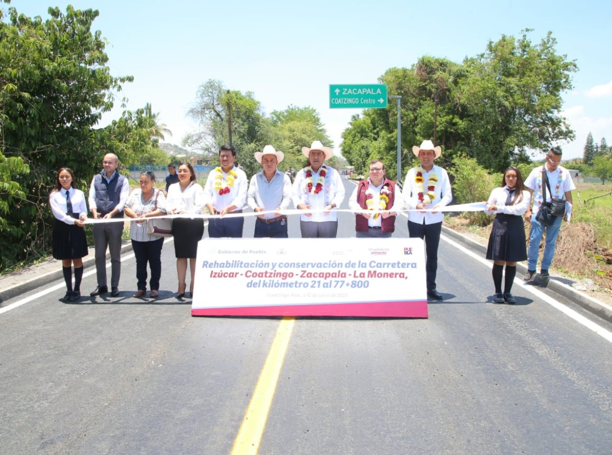 Inauguran en la Mixteca obras carreteras por más de 135 mdp