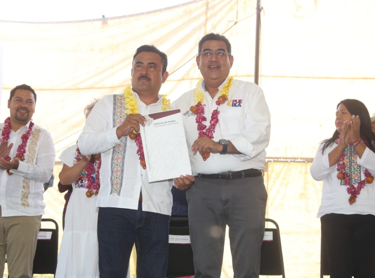 Reafirma Sergio Salomón compromiso con el campo; favorece con sorgo a productores de Acatlán y Huaquechula