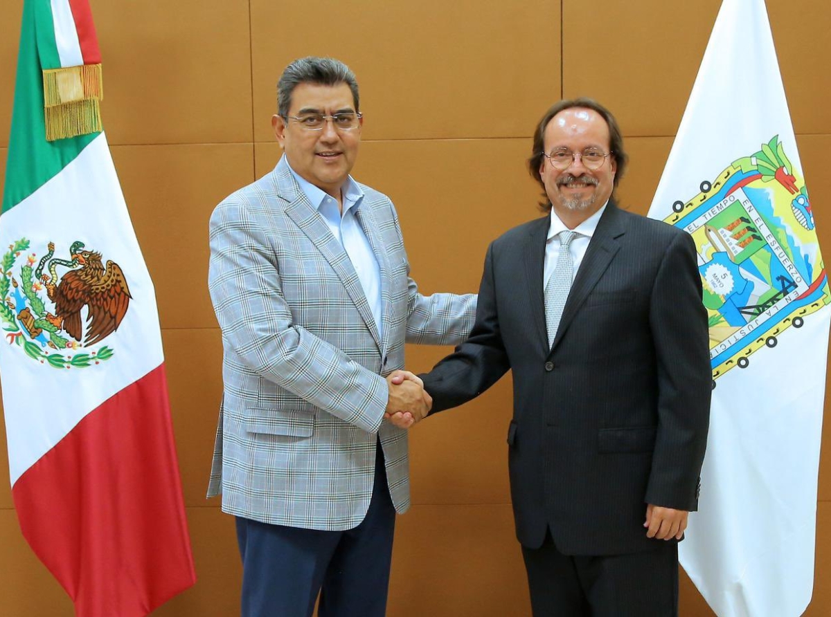 Enrique Glockner es nuevo secretario de Cultura en Puebla