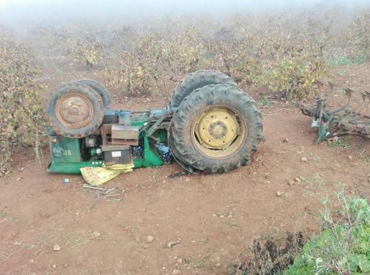 En el municipio de Teopantlán, una mujer perdió la vida tras ser aplastada por un tractor