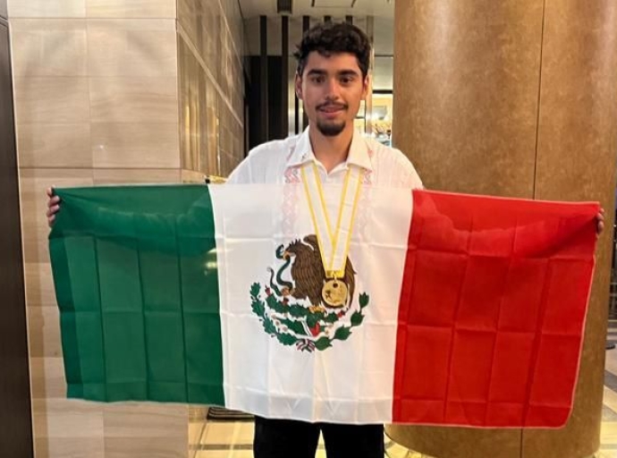 ¡Orgullo mexicano! Joven de Aguascalientes gana medalla de oro en la Olimpiada Internacional de Matemáticas