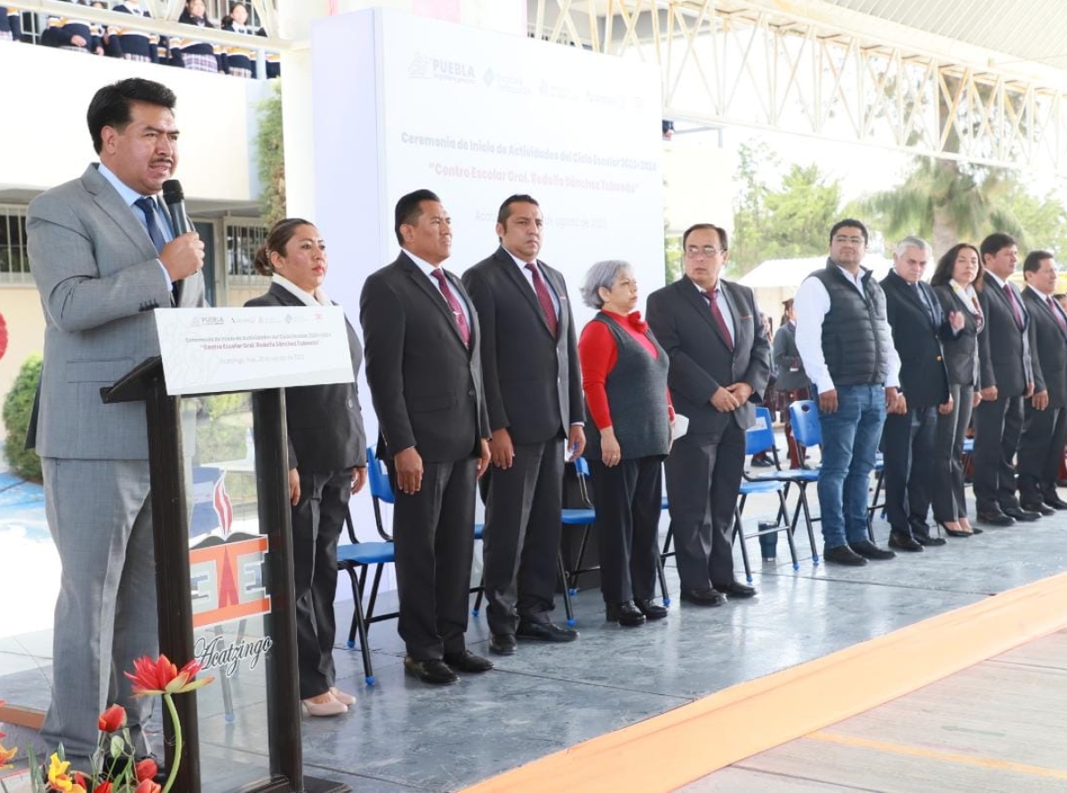 Impulsa Sergio Salomón mejora de la educación en Puebla: Javier Aquino