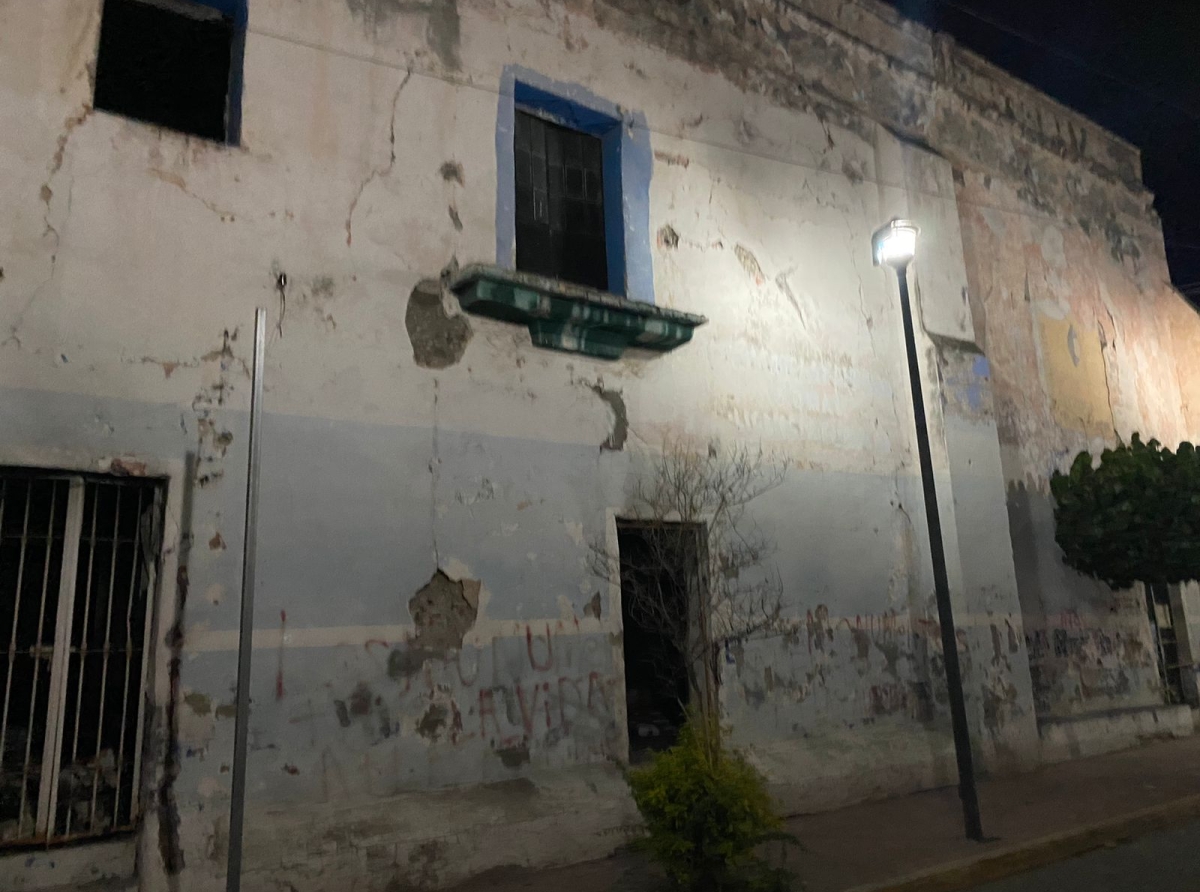 En Izúcar prenden fuego a un inmueble histórico muy cerca del zócalo