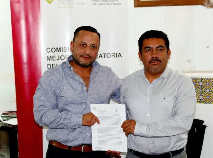 Con ayuntamiento de Acatlán, gobierno estatal favorece simplificación de trámites y garantiza transparencia