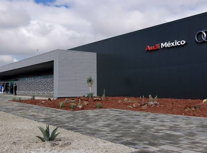 Explosión en nave de pintura de Audi Puebla dejó dos trabajadores lesionados