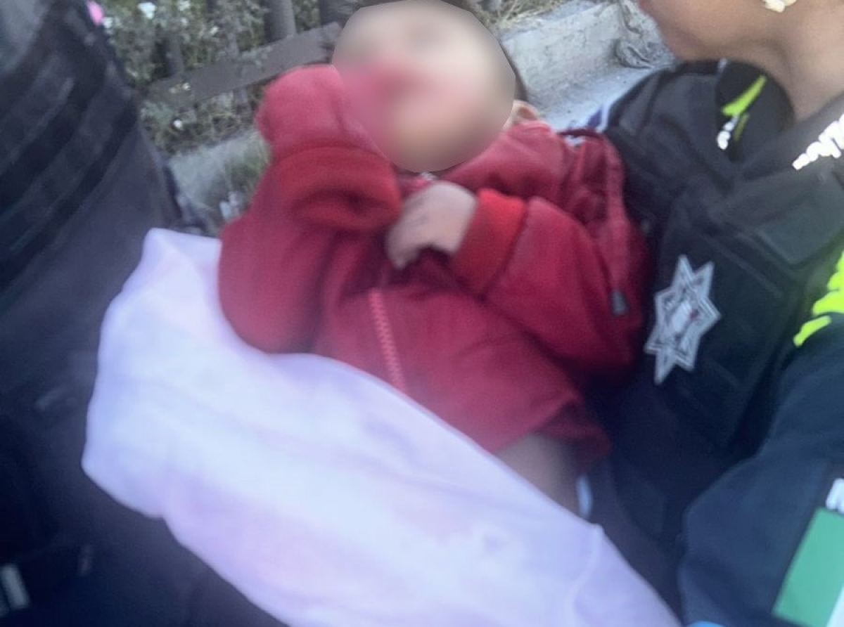 Encuentran a niño de dos años abandonado en una maleta en la colonia La Loma de Puebla