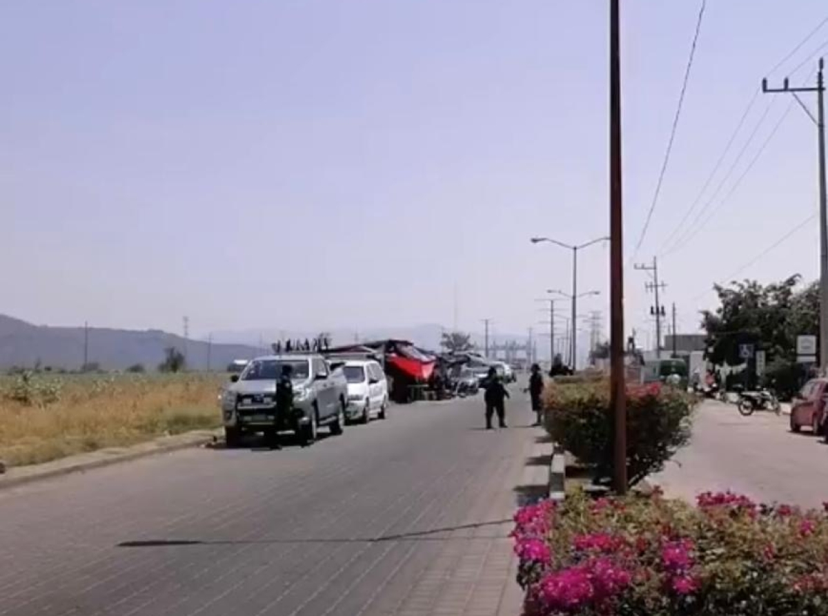 Ataque armado en la carretera Izucar-Epatlán a la altura de colonia tres cruces deja tres personas heridas
